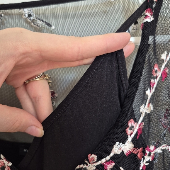 White House Black Market Black Sheer Floral Embroidered Mesh Blouse – Size Small - Picture 7 of 9